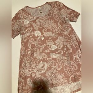 LuLaRoe Perfect Tee XXS pink valentines